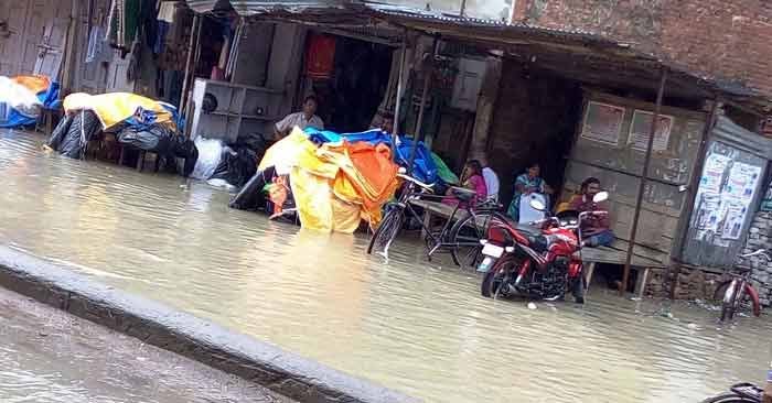 हालात ऐसे पैदा हो गए हैं कि नगर पंचायत को जवाब देते नहीं सूझ रहा है