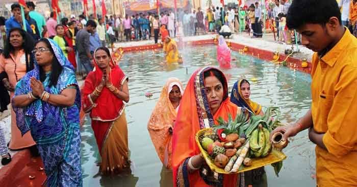 भृगुमंदिर परिसर में छठ महोत्सव का नजारा 