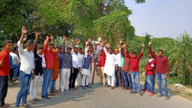 Students-Protest_DubeyChhap