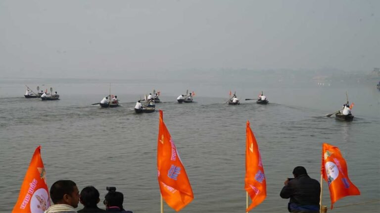 Ferrying_Ballia