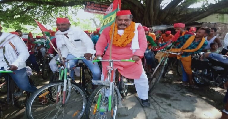 Samajwadi Cycle Rally Rewati