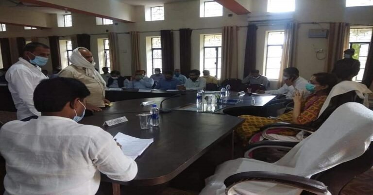 Dm Meeting Sikandarpur