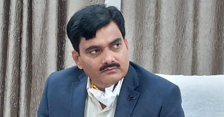 dm ballia Indra Vikram Singh(1)