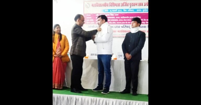 Students honored with angavastra in the ancient student conference