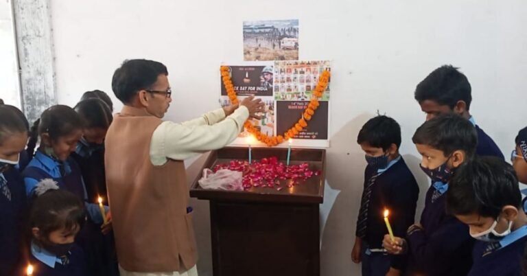 Tributes paid to soldiers martyred in terrorist attack