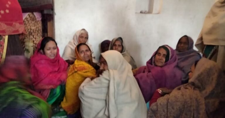 women cring