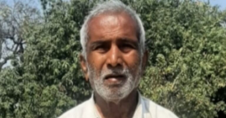 The miscreants looted 32 thousand rupees by luring the old man