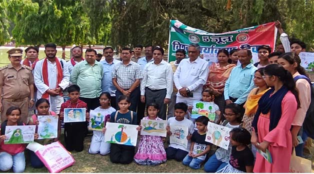 ADJ honored the winners of poster art competition