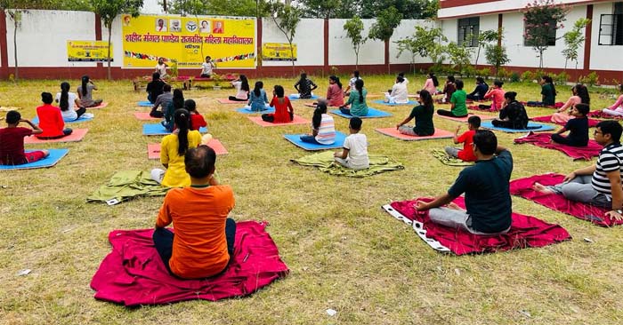 In Shaheed Mangal Pandey Government Women's College, girl students performed various yogasanas on International Yoga Day.