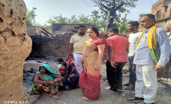 More than 40 huts of about 25 families were burnt to ashes due to fire in the cylinder while cooking.