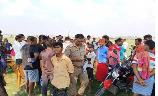 NDRF team arrived from Varanasi on Wednesday, children drowned in Ghaghra river could not be found
