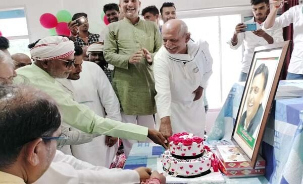 SP chief Akhilesh Yadav's birthday celebrated in Bansdih