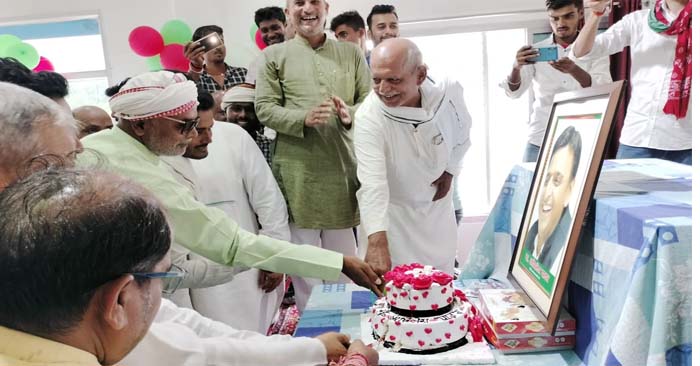 SP chief Akhilesh Yadav's birthday celebrated in Bansdih