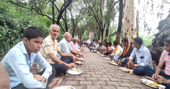 Sangh's Vanvihar program concluded at Janeshwar Mishra Park located in Zira Basti