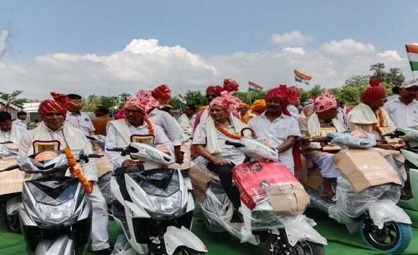 Ballia Sacrifice Day: Deputy Chief Minister Brajesh Pathak participated as the chief guest