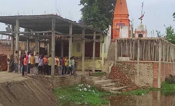 Sensation spread after the dead body was found in the pond of Bhuteshwar Nath temple