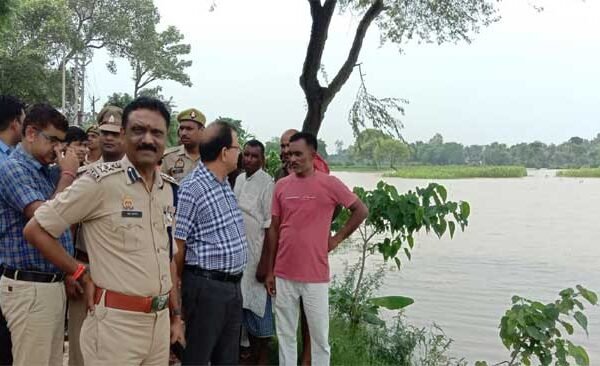 District Magistrate took stock of flood affected areas