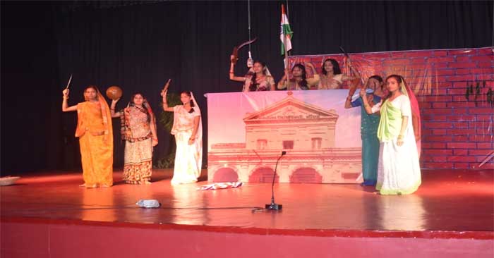 The history of rebel Ballia came alive on the stage of Ballia