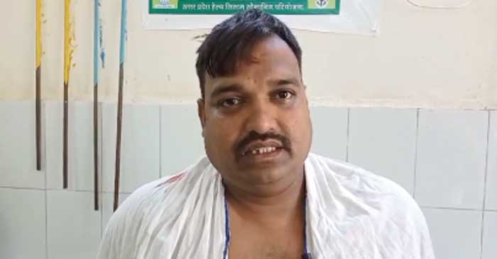 Ballia Breaking: Amit Singh, resident of Ganghara village, attacked with a knife.