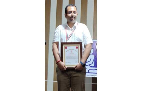 Dr. Rajeev Singh received gold medal for his better work in the field of physiotherapy.