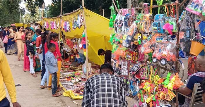 Ballia LIVE Special: Fair organized at the Tapobhoomi of Maharishi Parashar Muni, incurable diseases like leprosy are cured by taking bath in Pokhara located near the temple.