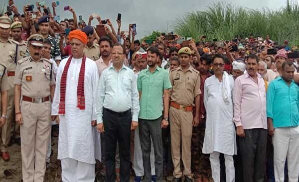 The dead body of martyr jawan reached native village Rampur Dighar on Friday