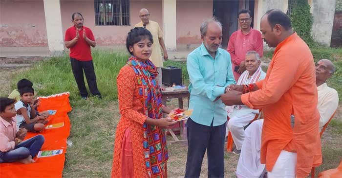 The festival of Rakshabandhan was celebrated with great pomp at the Bal Sanskar Kendra.