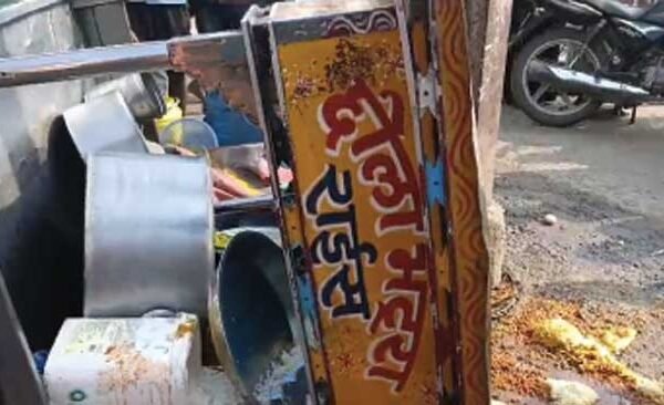 Miscreants beat up shopkeeper