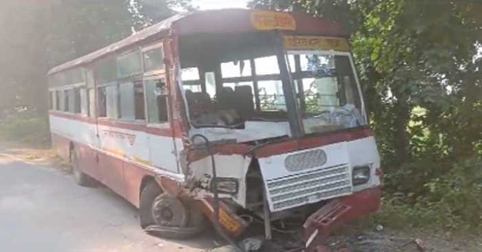 Heavy collision between DCA and Roadways bus, DCM driver dead, child passengers dead