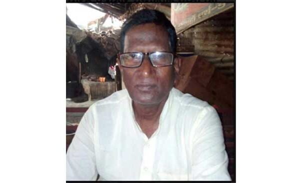 Senior journalist died after prolonged illness, people came to console him