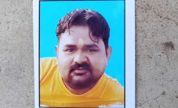 Ballia Breaking- Gas tanker hit from behind, died while going to hospital