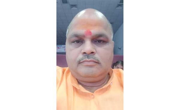 Shiv Sena's State Organization Minister's command goes to Arvind Tiwari