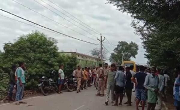 Dead body of youth found near Kataria turn of Middha village, sensation