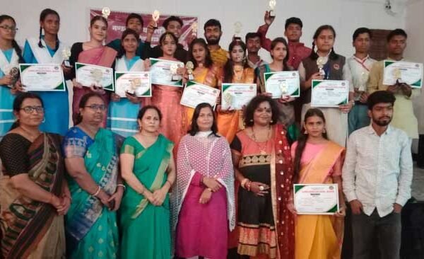 Seven participants from Ballia selected in state level competition