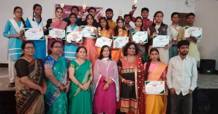 Seven participants from Ballia selected in state level competition