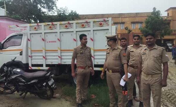 DM gave orders, property worth Rs 3 lakh 35 thousand of cow smugglers seized