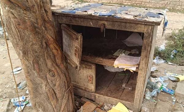 A drunkard murdered a middle-aged man selling food.