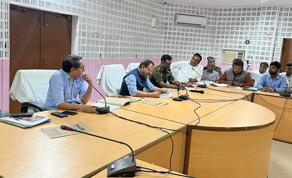 District Magistrate reviewed the preparations for Dadri fair and Kartik Purnima bath.
