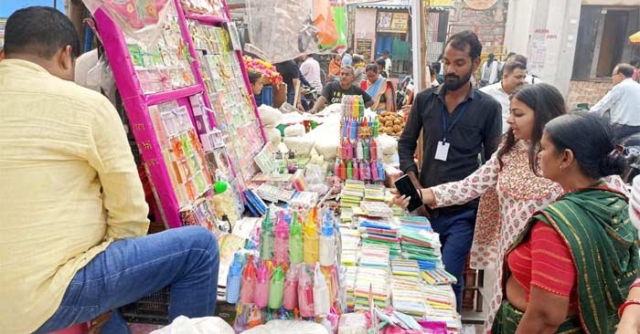 Market of firecrackers opened, huge sales