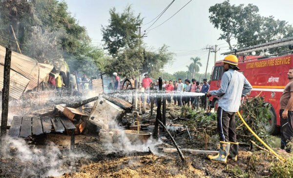 There was a fire in the hut, the belongings were burnt to ashes.