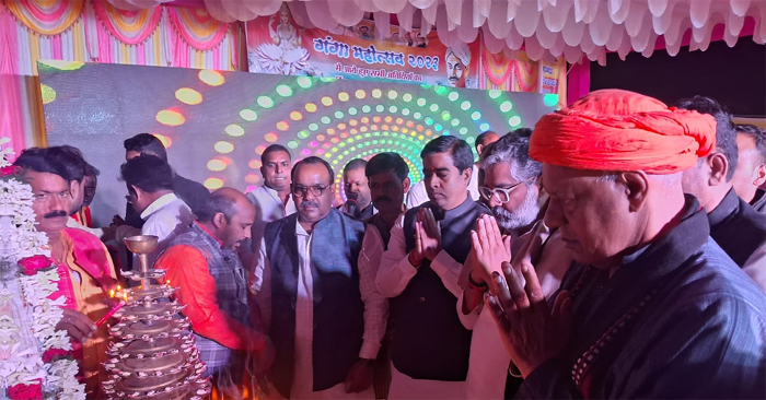 MP inaugurated Ganga Mahotsav in martyr Mangal Pandey's village Nagwa.