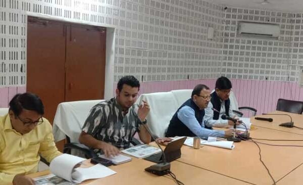 Special Secretary of Animal Husbandry Department reviewed the action plan for the protection of destitute cattle.