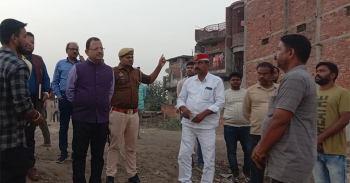 District Magistrate inspected Mahavir Ghat regarding preparations for Chhath Puja.