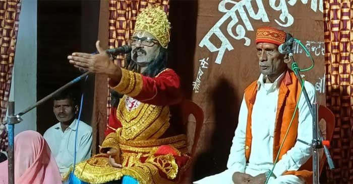 The audience's eyes filled with tears after seeing Dasharatha's funeral - Ramlila has been happening in Nagwa for 101 years.