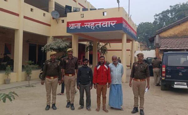 Salesman and liquor smuggler caught by police, kingpin absconding