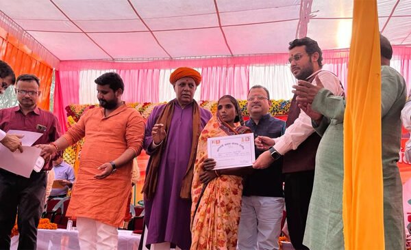 Great start of Vikas Bharat Sankalp Yatra in Ballia