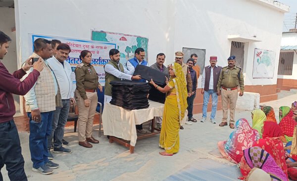 Kameshwar Charitable Trust distributed blankets to female prisoners
