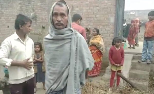 Fire broke out due to unknown reasons, eight tied goats died