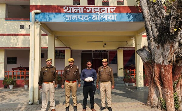 Youth arrested with one kilo and 300 grams of illegal ganja