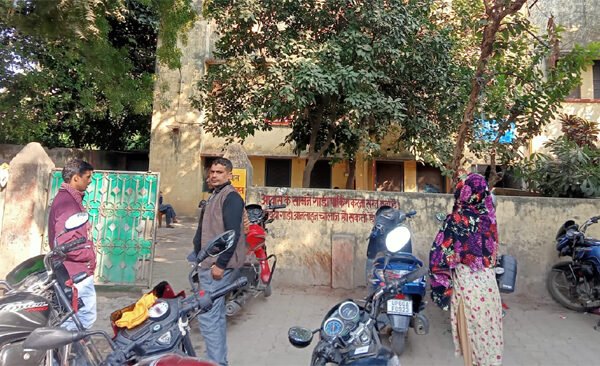 CMS itself is occupying the quarter illegally - DM's order is ignored, doctors are occupying the quarter illegally